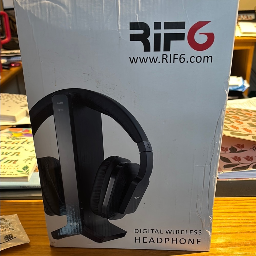 RIF6 Wireless Headphones - Black